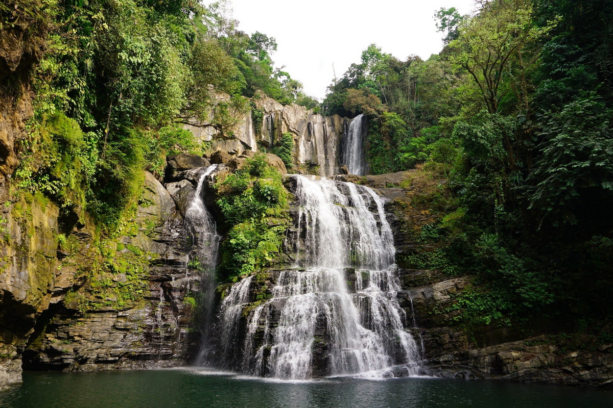 Visitar la Cascada de Bijagual desde Jacó Condominio Equipado en Jaco