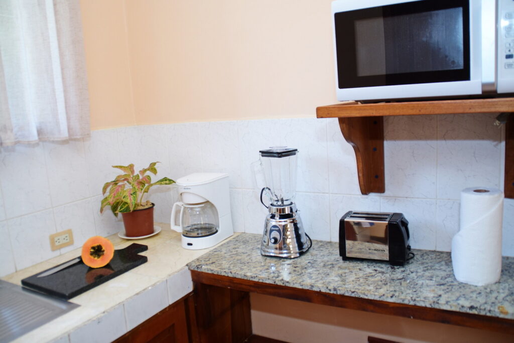 fully equipped kitchen